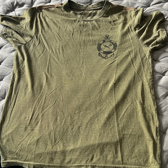 Rvca printed tshirt - Picture 1 of 4